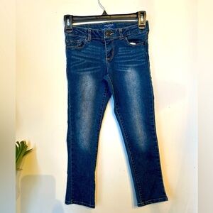 Arizona jeans for girls.  Size 7 regular,  dark wash.  New​